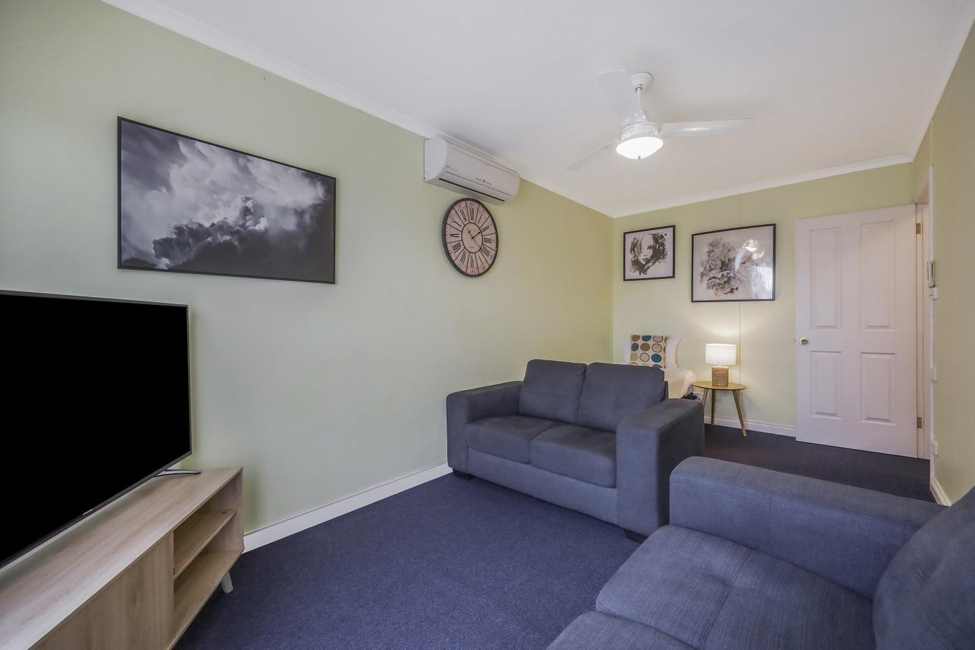 Hamilton Townhouse Motel Екстериор снимка