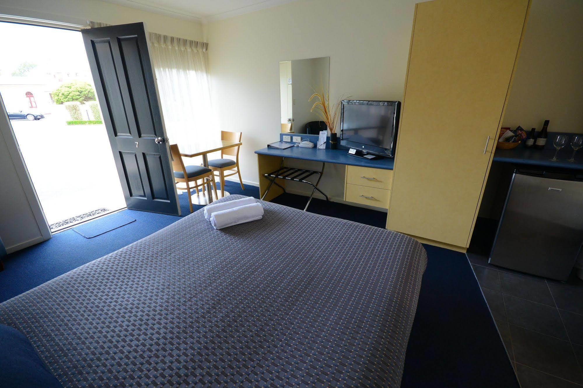 Hamilton Townhouse Motel Екстериор снимка